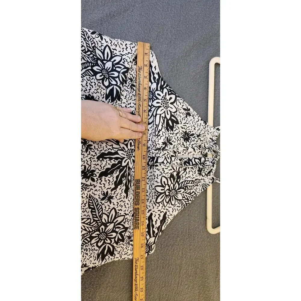 Urban Outfitters‎ Sz M Women Black White Floral Tiered Halter Neck Romper Mini